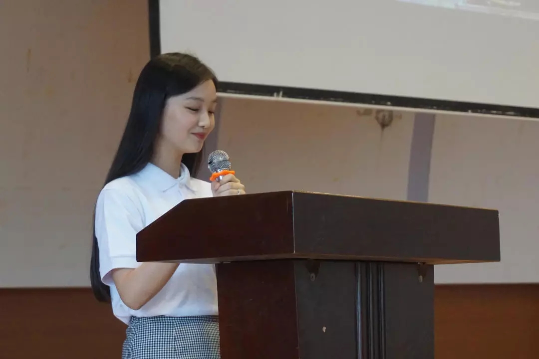 研究生代表2018级艺术硕士刘佳隽